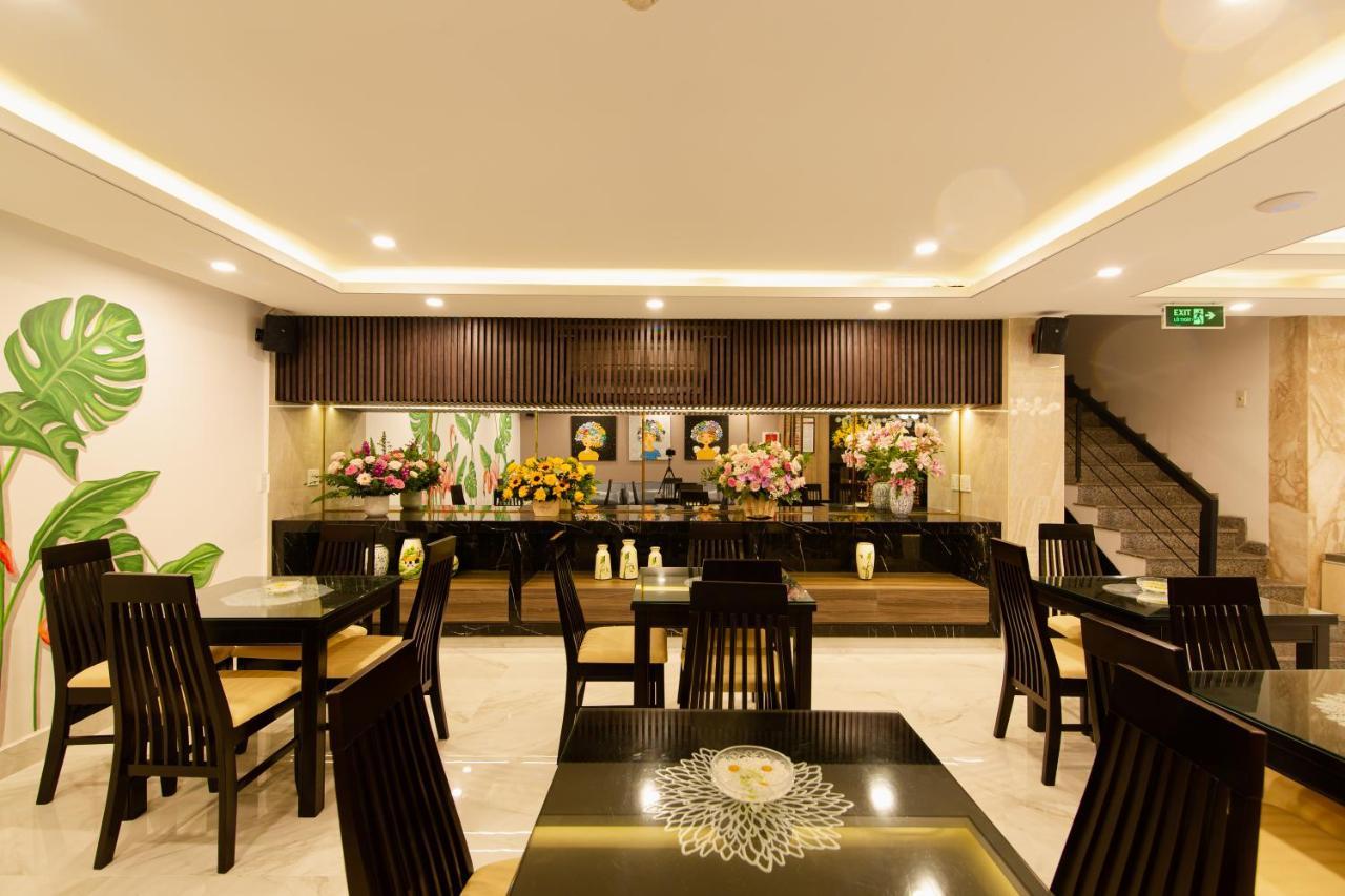 Emily Hotel & Apartment Da Nang Exteriör bild