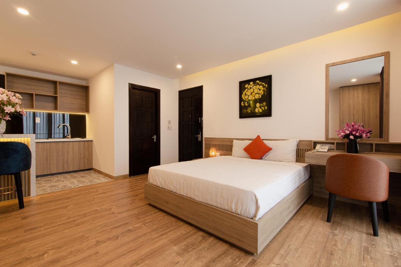 Emily Hotel & Apartment Da Nang Exteriör bild