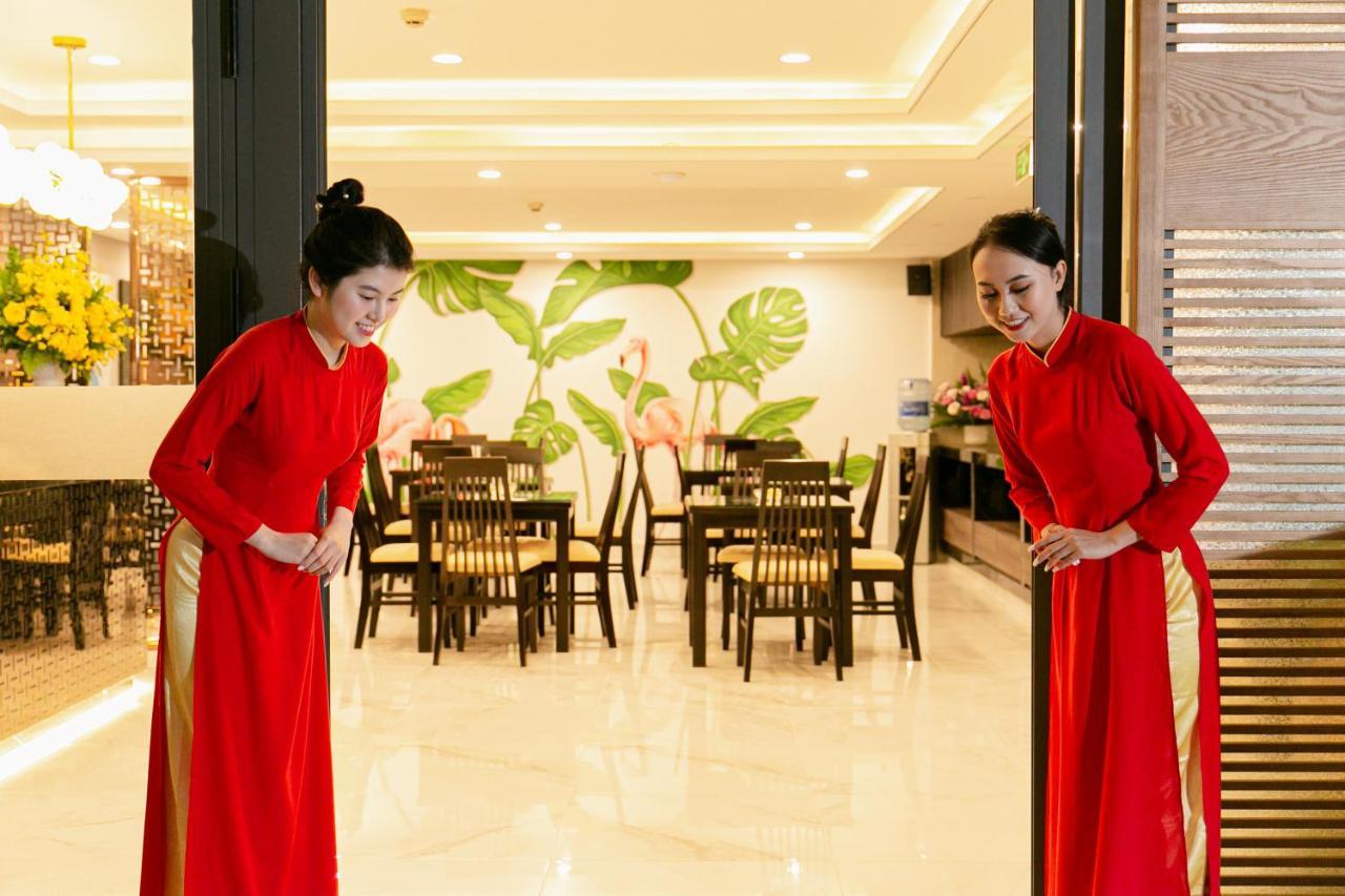 Emily Hotel & Apartment Da Nang Exteriör bild