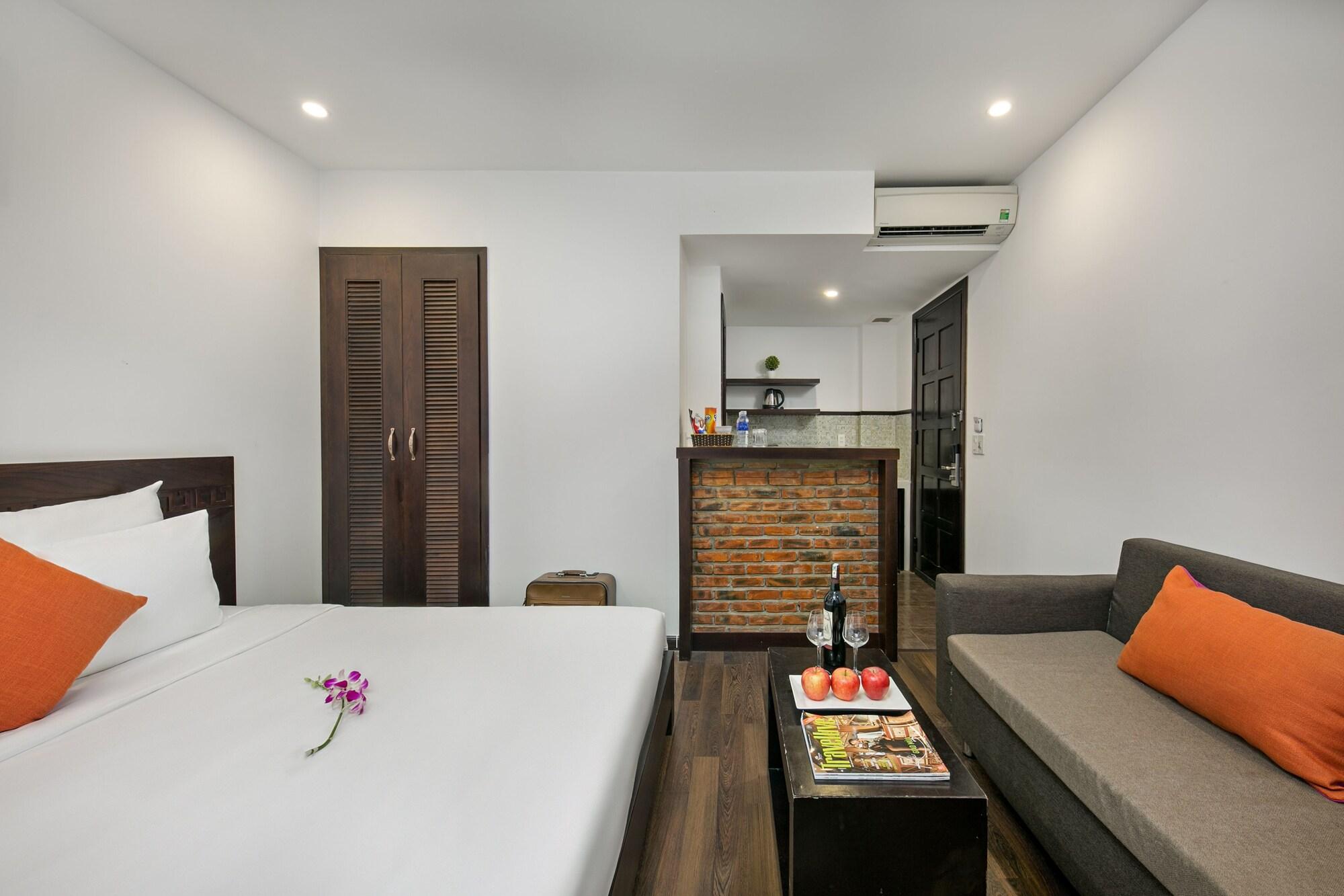 Emily Hotel & Apartment Da Nang Exteriör bild