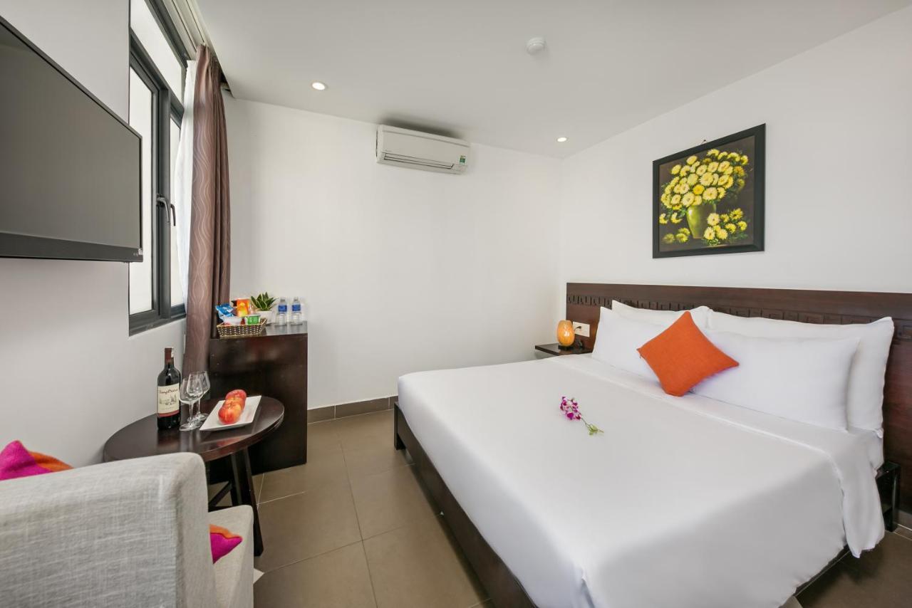 Emily Hotel & Apartment Da Nang Exteriör bild