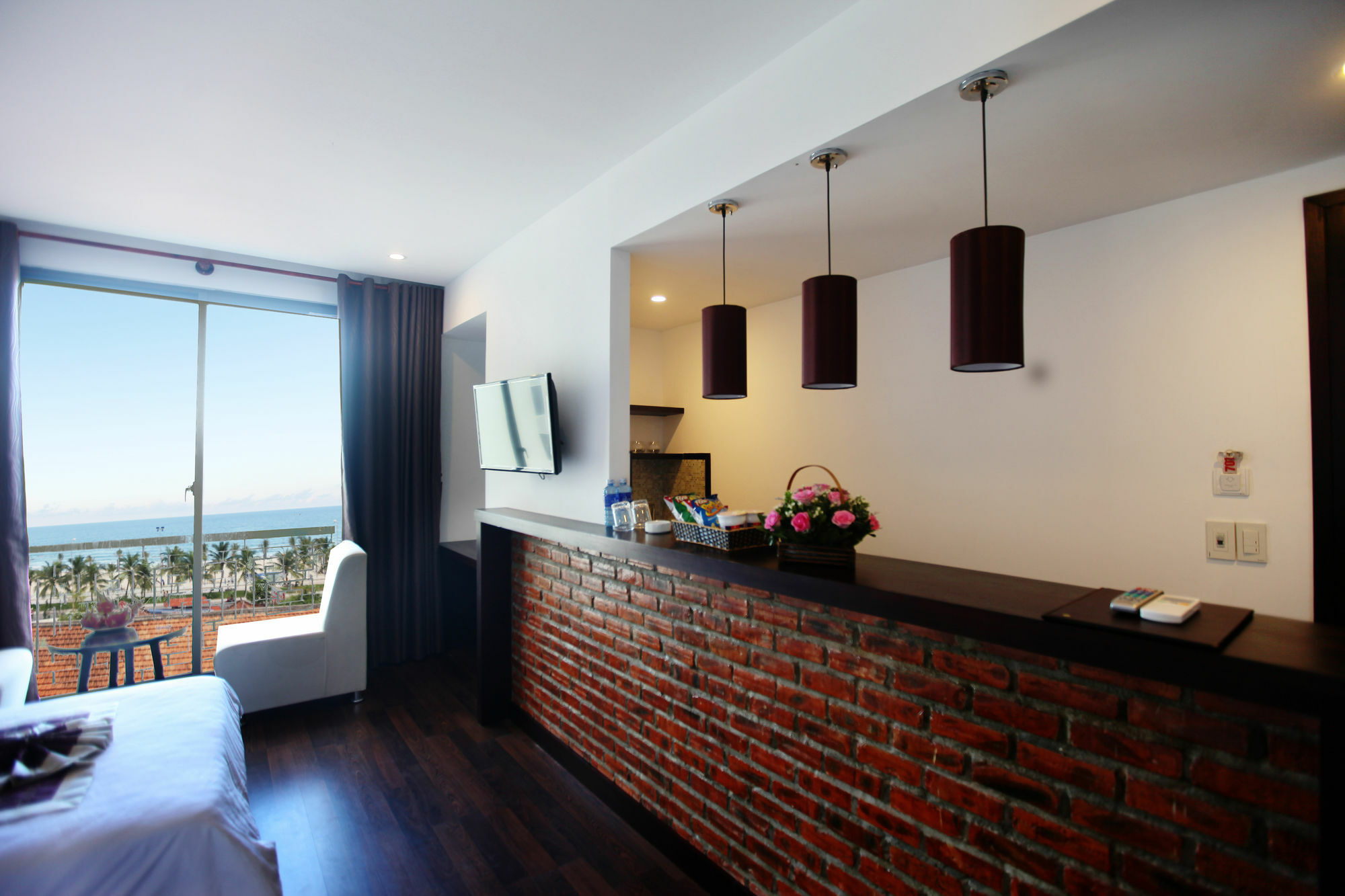Emily Hotel & Apartment Da Nang Exteriör bild
