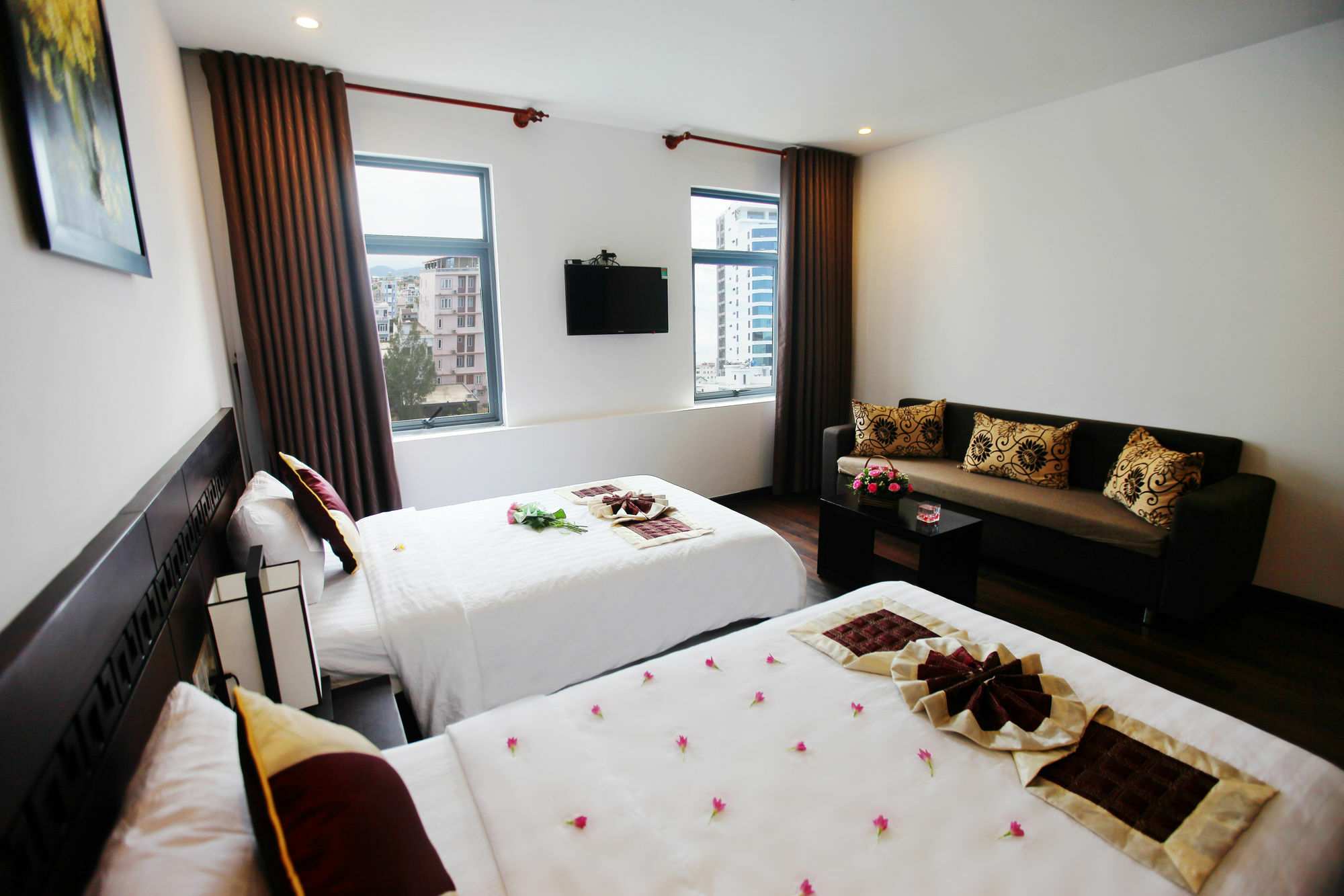 Emily Hotel & Apartment Da Nang Exteriör bild